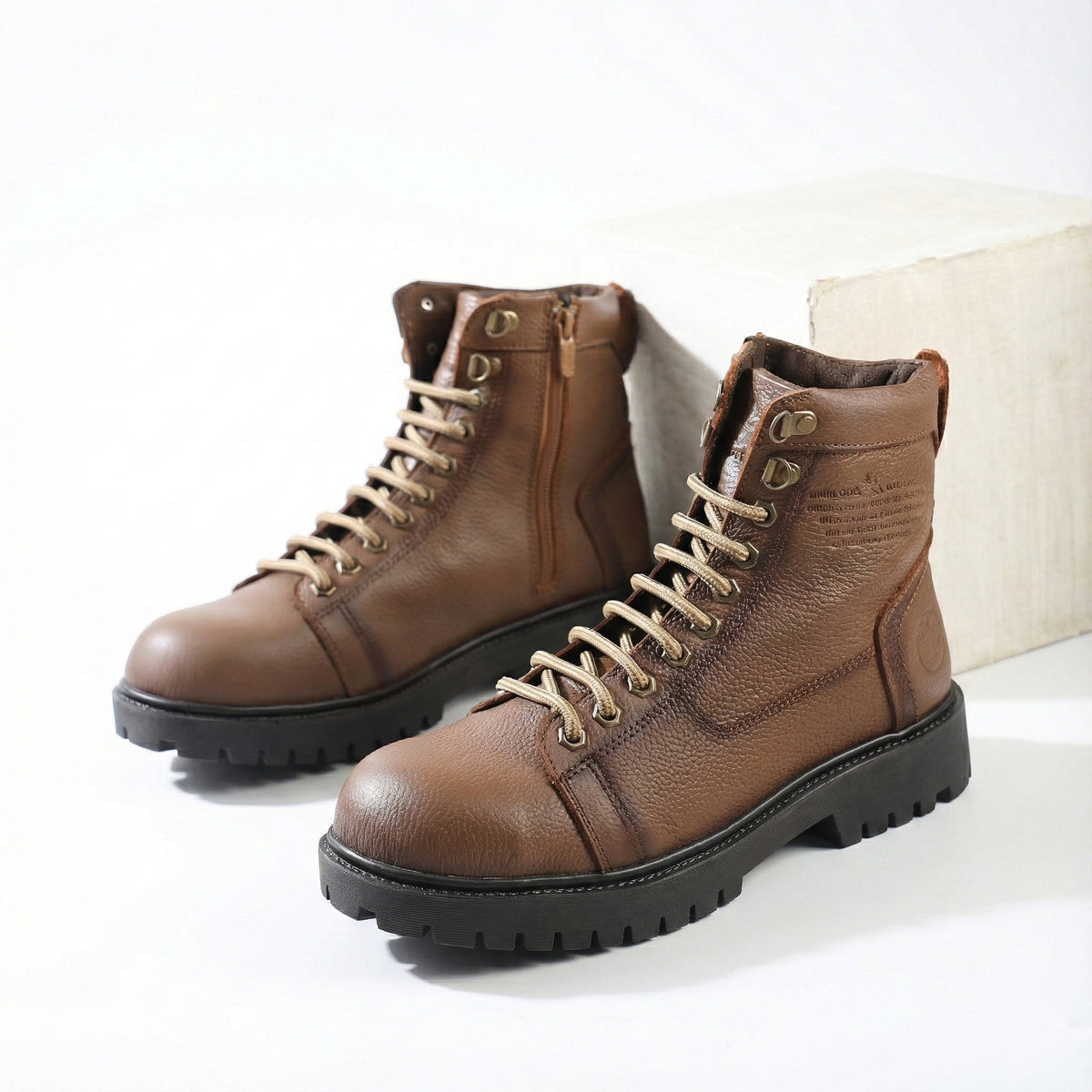 سيفتي سوسته ( القائد ) هافان  جلد طبيعي ومقدمة حديد SF-13